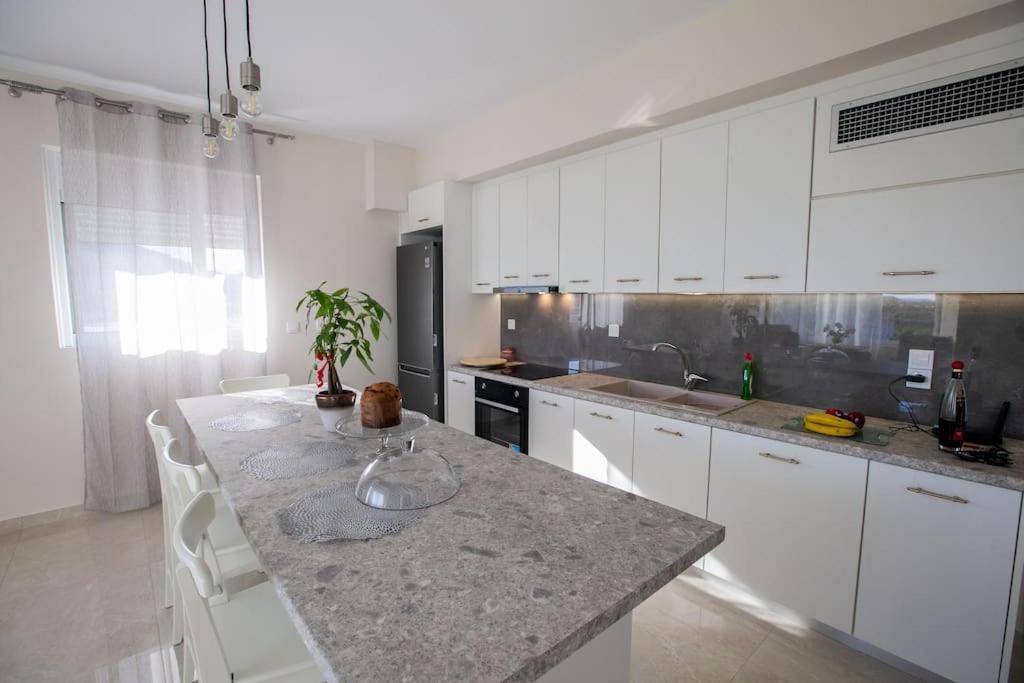 Over The Horizon 3 Bedroom Apartment Nafplio Bagian luar foto